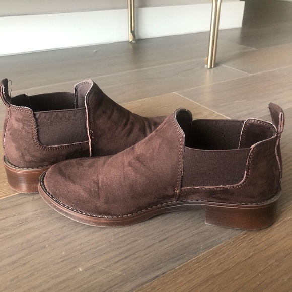 Roebuck & co. Brown suede ankle boots size 6.5 walking causal booties leather - Picture 5 of 7